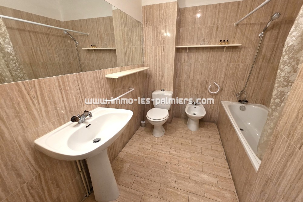 Image 5 : A top floor apartment in ...