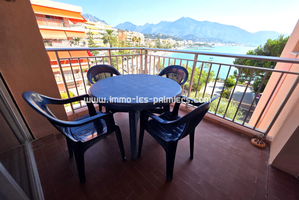 Image 5 : An apartment with sea view ...