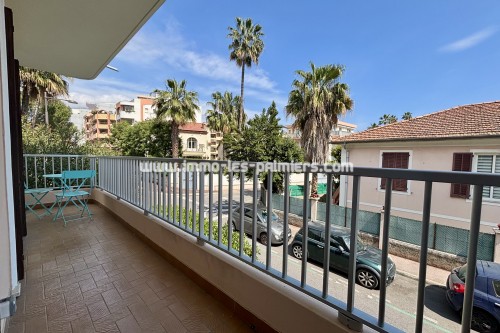 Image 2 : A real gem - Renovated 2-room apartment - Beach area