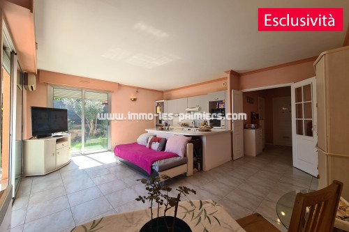 Image 1 : Appartamento di 2/3 locali a Roquebrune Cap Martin con terrazzi un giardino  e un garage