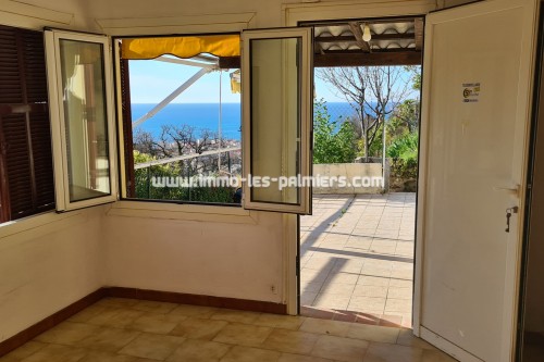 Image 2 : House located in Menton sector anonciade with terrace land and sea view