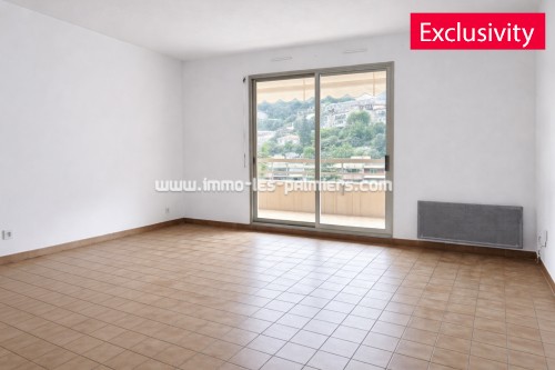 Image 0 : Menton 2-room apartment, quiet location with terrace