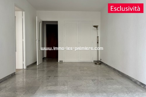 Image 2 : Monolocale nel centro di Carnolès con veranda