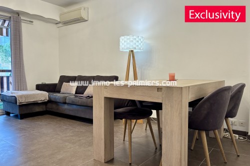 Image 1 : Renovated 3-room apartment with windows on both sides, in the heart of the Plage district