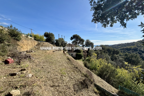 Image 0 : Terreno edificabile con permesso rilasciato a Sainte-Agnès